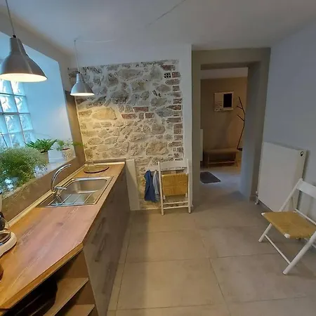 With Garden - Special Design! Apartamento Kastoria