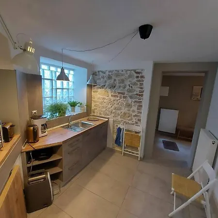 Apartment ισόγειο με κήπο. Special Design! Kastoria